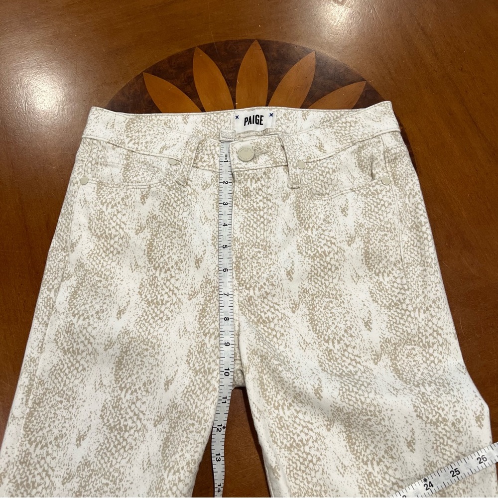 LIKE NEW PAIGE Hoxton Ultra Skinny Jean Sonoran Snakeskin Print‎ 27 White/Tan - Picture 15 of 16